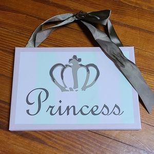 Princess Sign